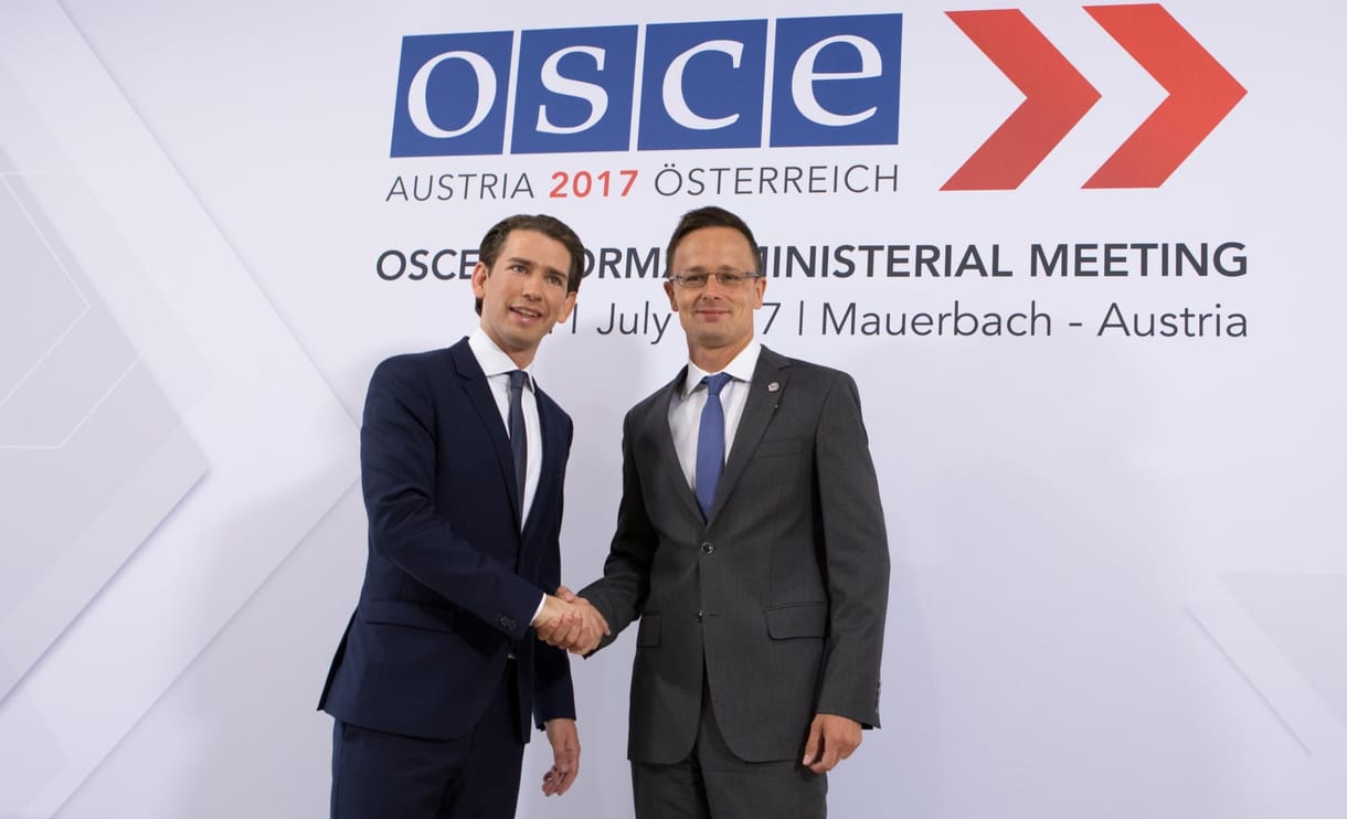 Ragadós a magyar példa: Ausztria kilép az ENSZ globális migrációs csomagjának elfogadásából