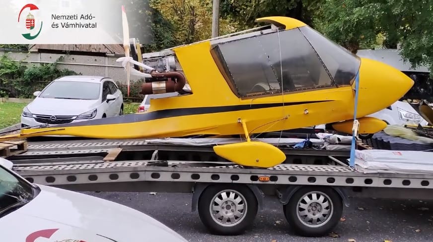 Nem a hidrokopter volt a gond, hanem a 410 doboz zárjegy nélküli cigi