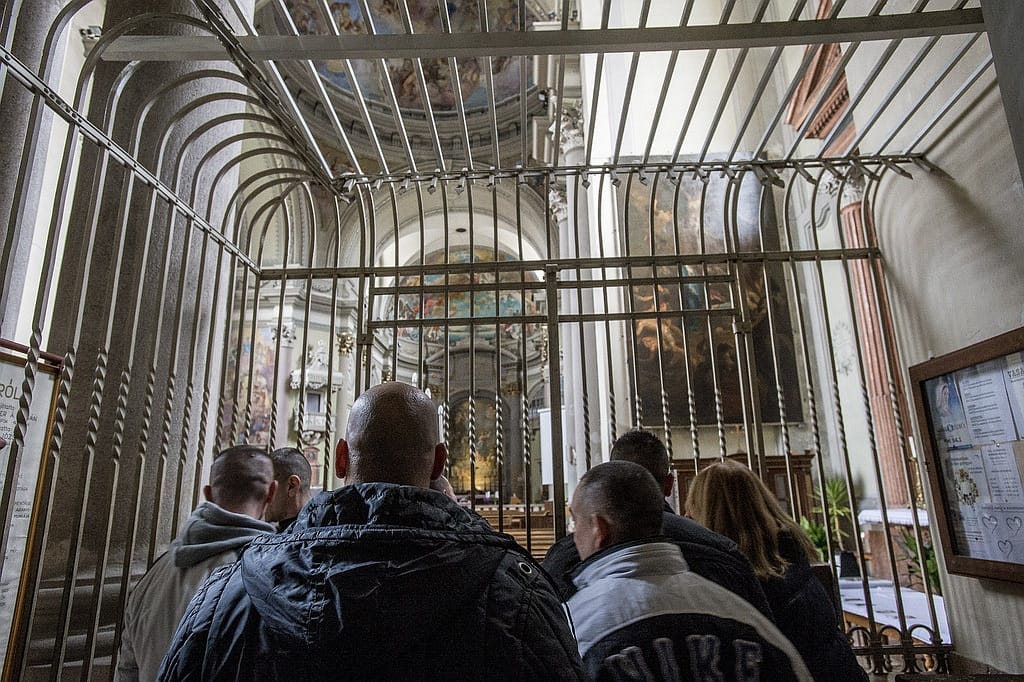A bűnözők is beszállnak a nagy karácsonyi jótékonykodásba
