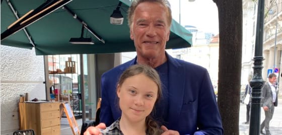 Greta Thunberg nem akármilyen autót kapott Arnold Schwarzeneggertől