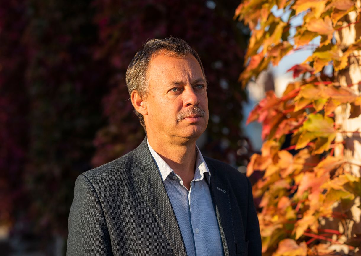Révész Máriusz szerint a liberális sajtó „tunkol” a gyerekbántalmazási ügyben, és lejáratja Böjte Csabát