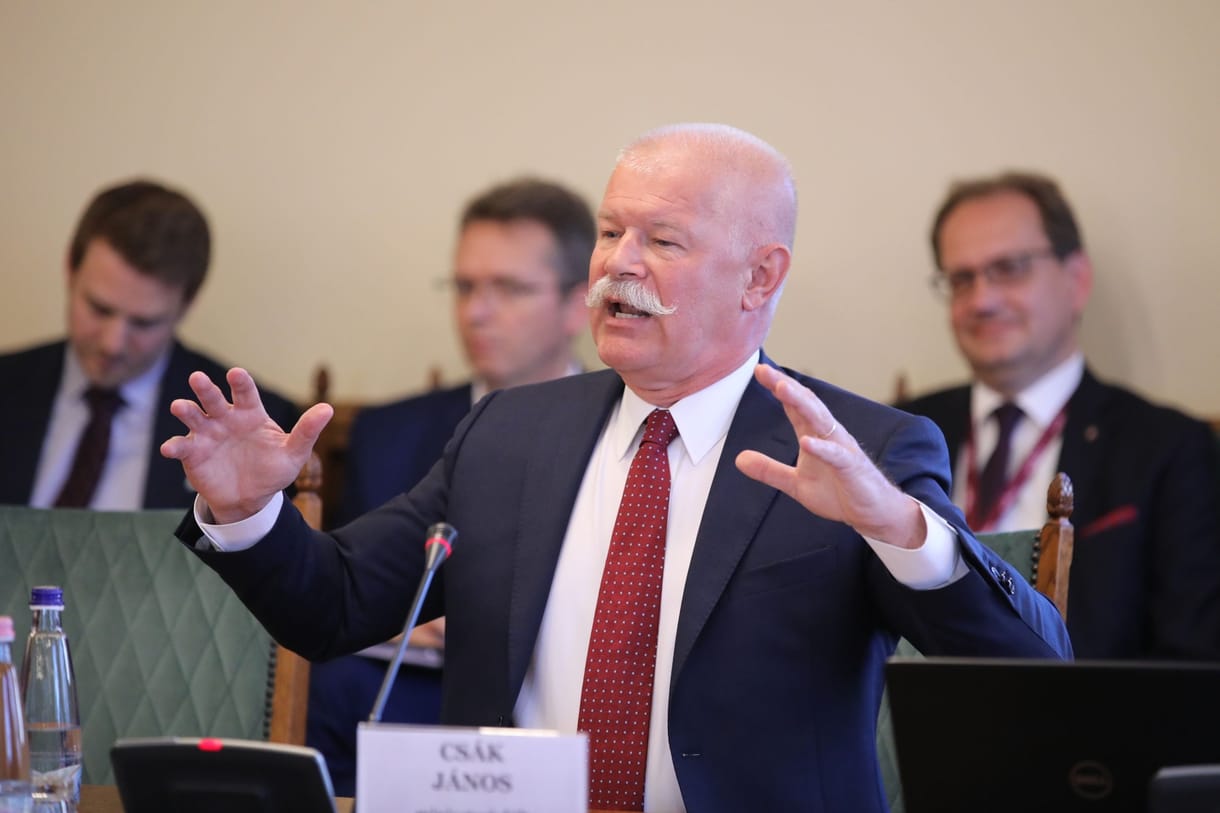Csák János: „A kultúraértelmezés a mai kormányzat számára az Isten, haza, család”