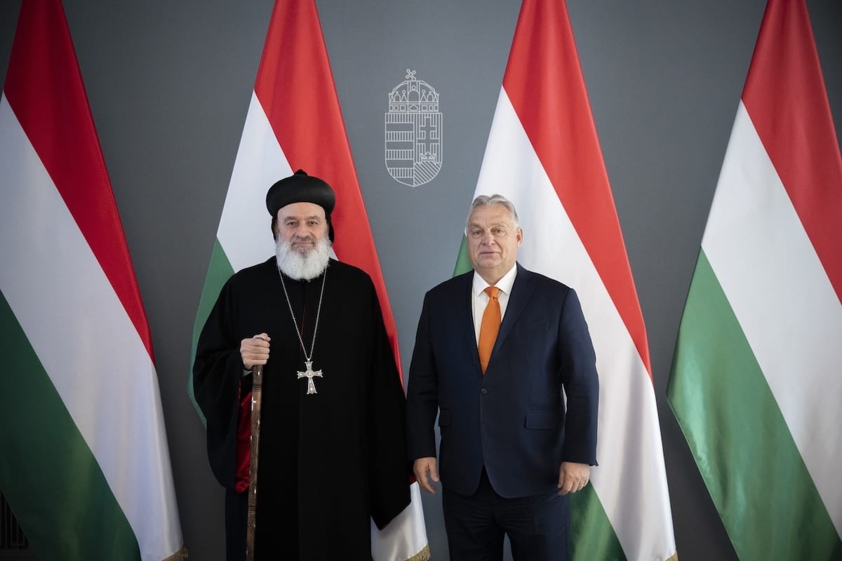 Mennyibe került az adófizetőknek, hogy Orbán a szíriai közvetítő szerepében tetszeleghet?