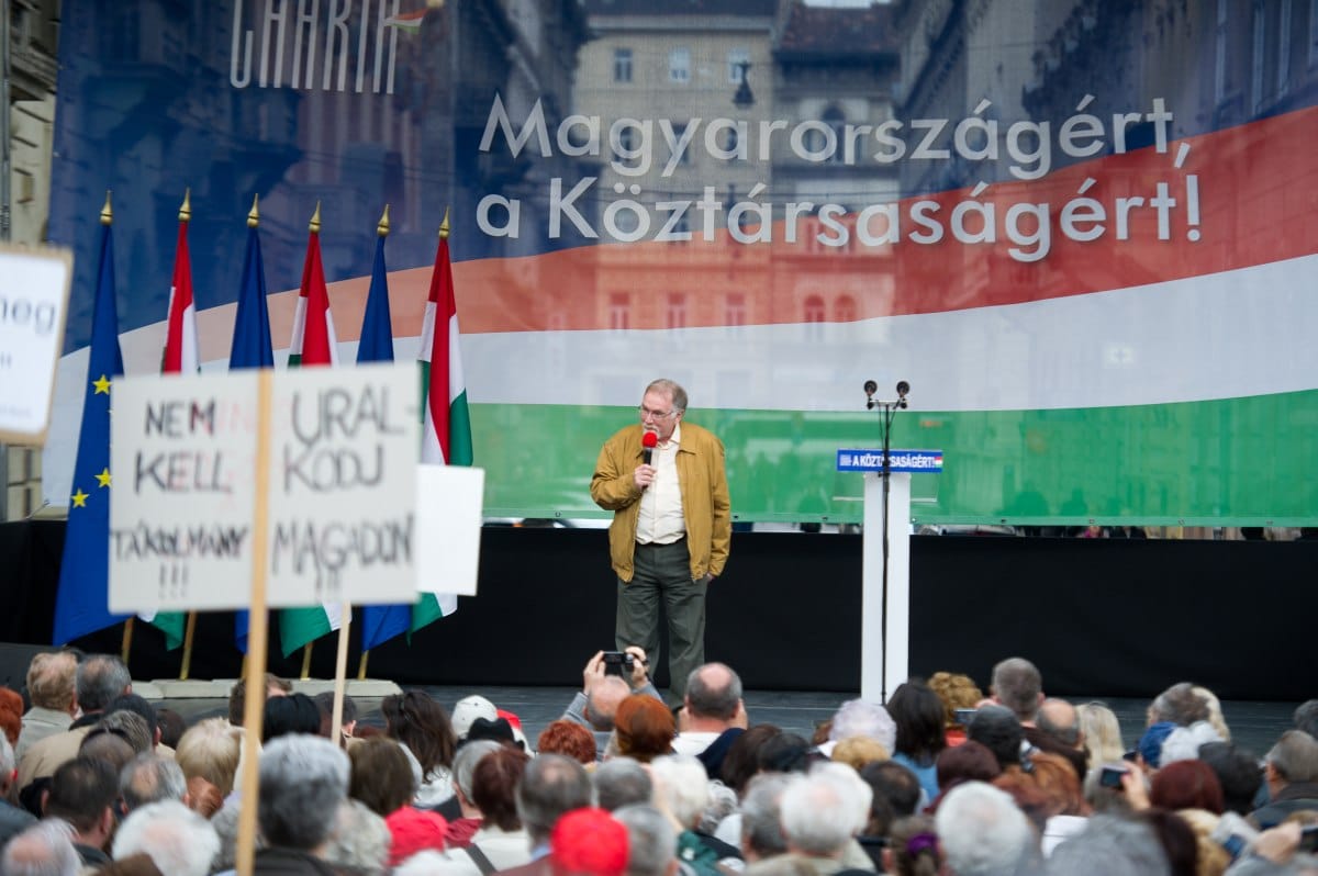 A Magyar Demokratikus Charta 