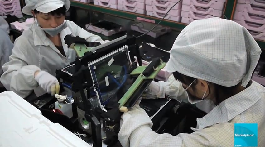Így készül az iPad: felvételek a Foxconn gyárból [videó]