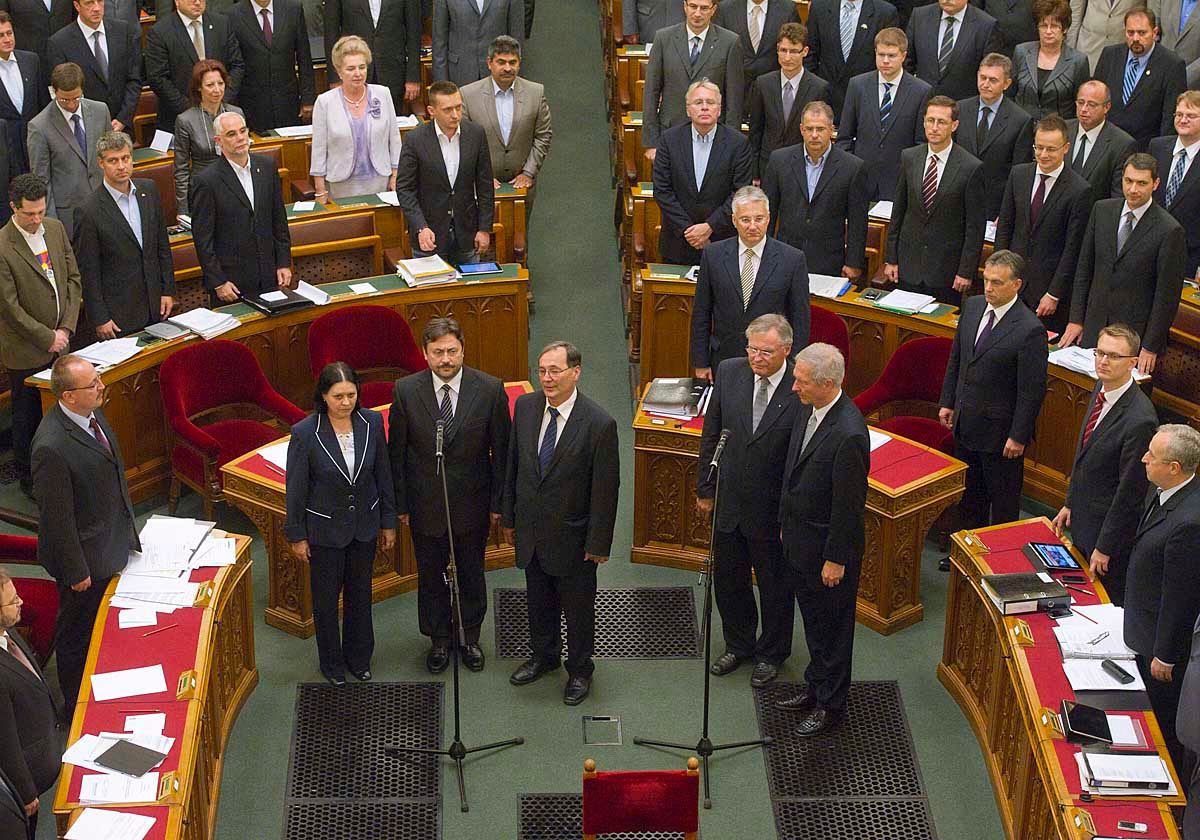 Megkezdődött az Ab-elnökválasztás a parlamentben