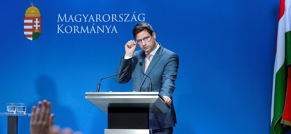 Közzétettük a bérlakások visszavételének tervét, nekünk rontott Gulyás Gergely