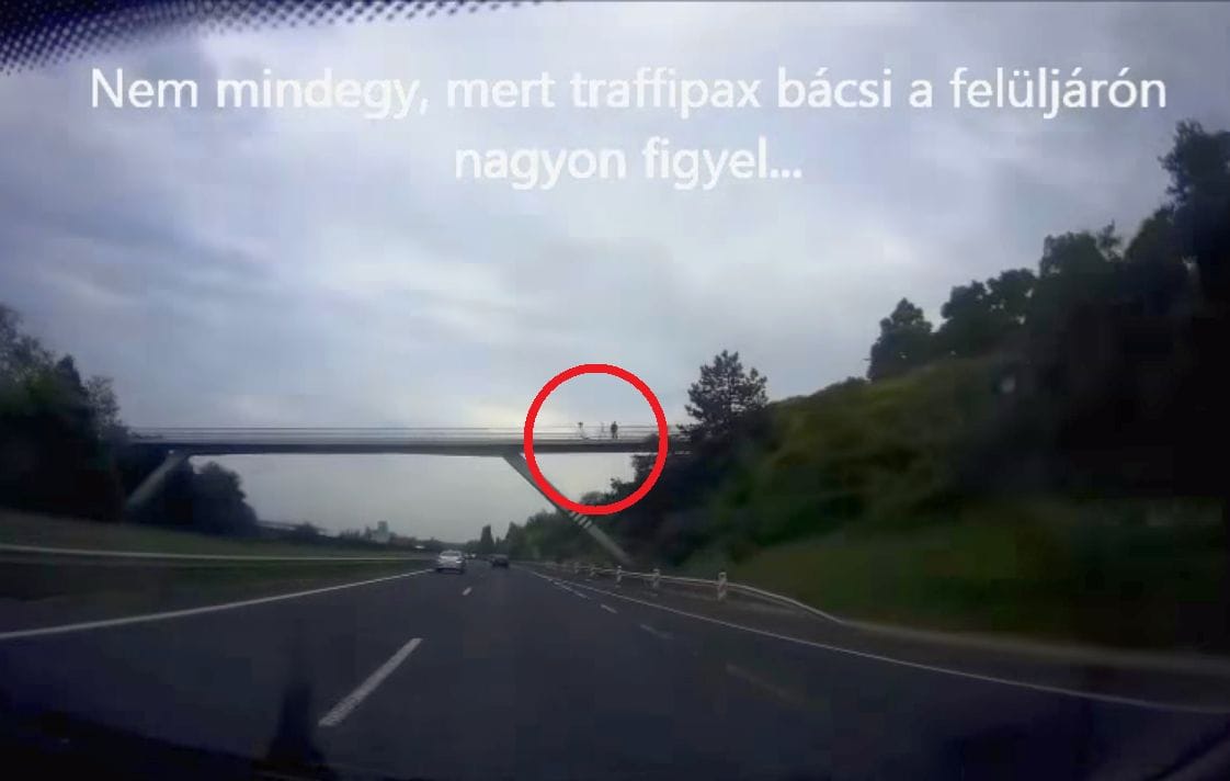 Mikor oldja fel az autópálya-felhajtó a sebességkorlátozást?