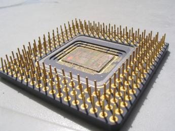 Nem csak az Intel processzoraiban van ott a súlyos hiba