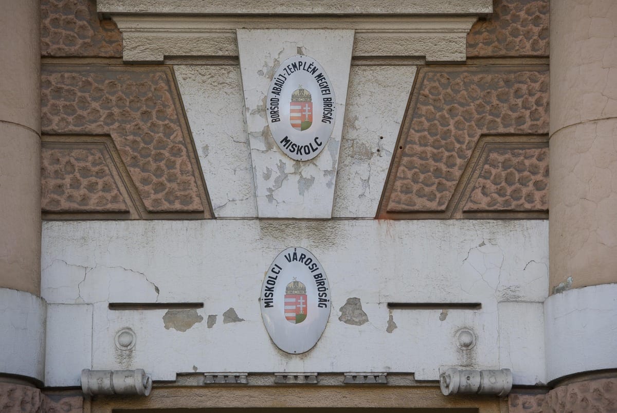 ÖNHIKI: ha valaki nem fideszes, tűzoltásra is kevés a pártos támogatás