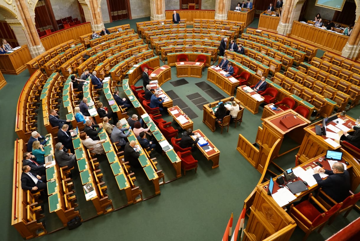 A Fidesz nem ment el a rendkívüli ülésre, így nem szavazott a parlament a svéd NATO-csatlakozásról