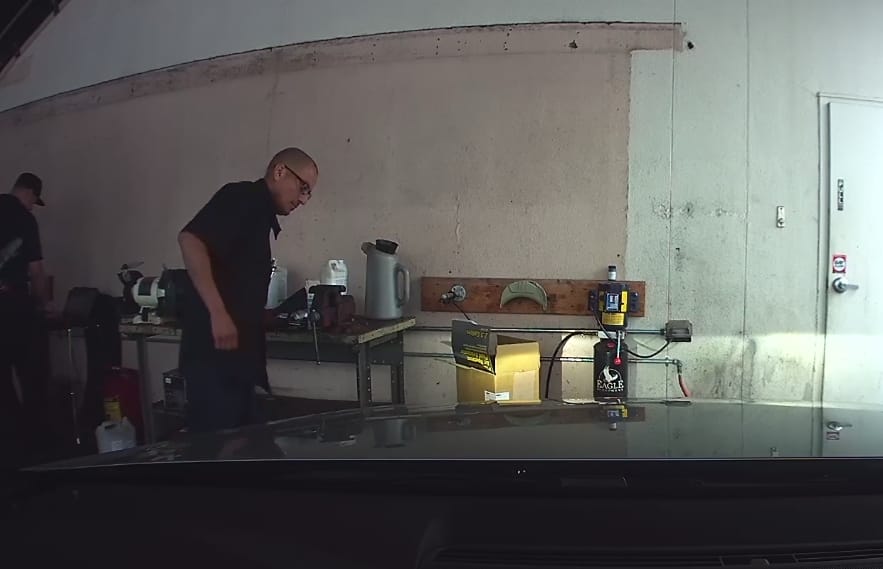 Kokaint szívhatott a leadott autóban az Audi egyik szerviztechnikusa – videó