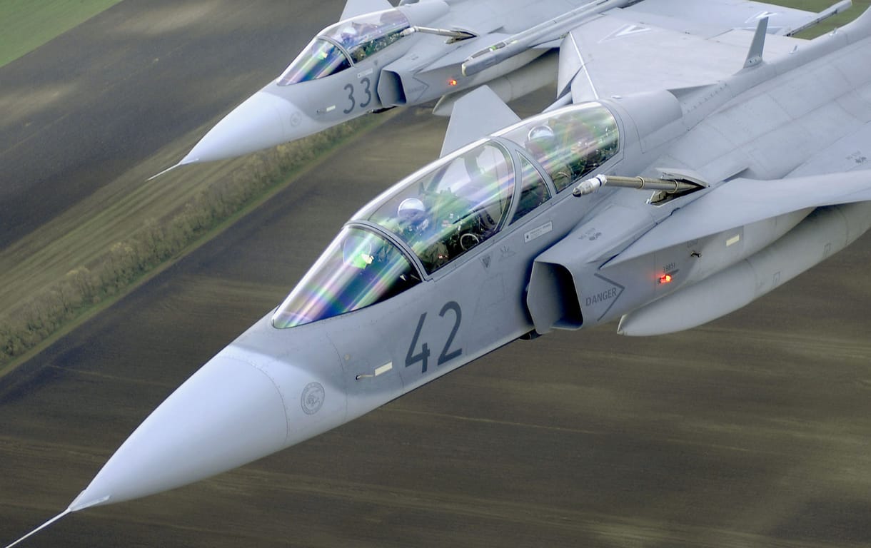 Magyar Gripenek fogtak el egy utasszállítót ma délelőtt