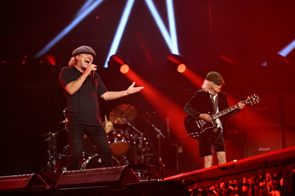 Kisebb tűz borzolta a kedélyeket a pozsonyi AC/DC koncert helyszínén