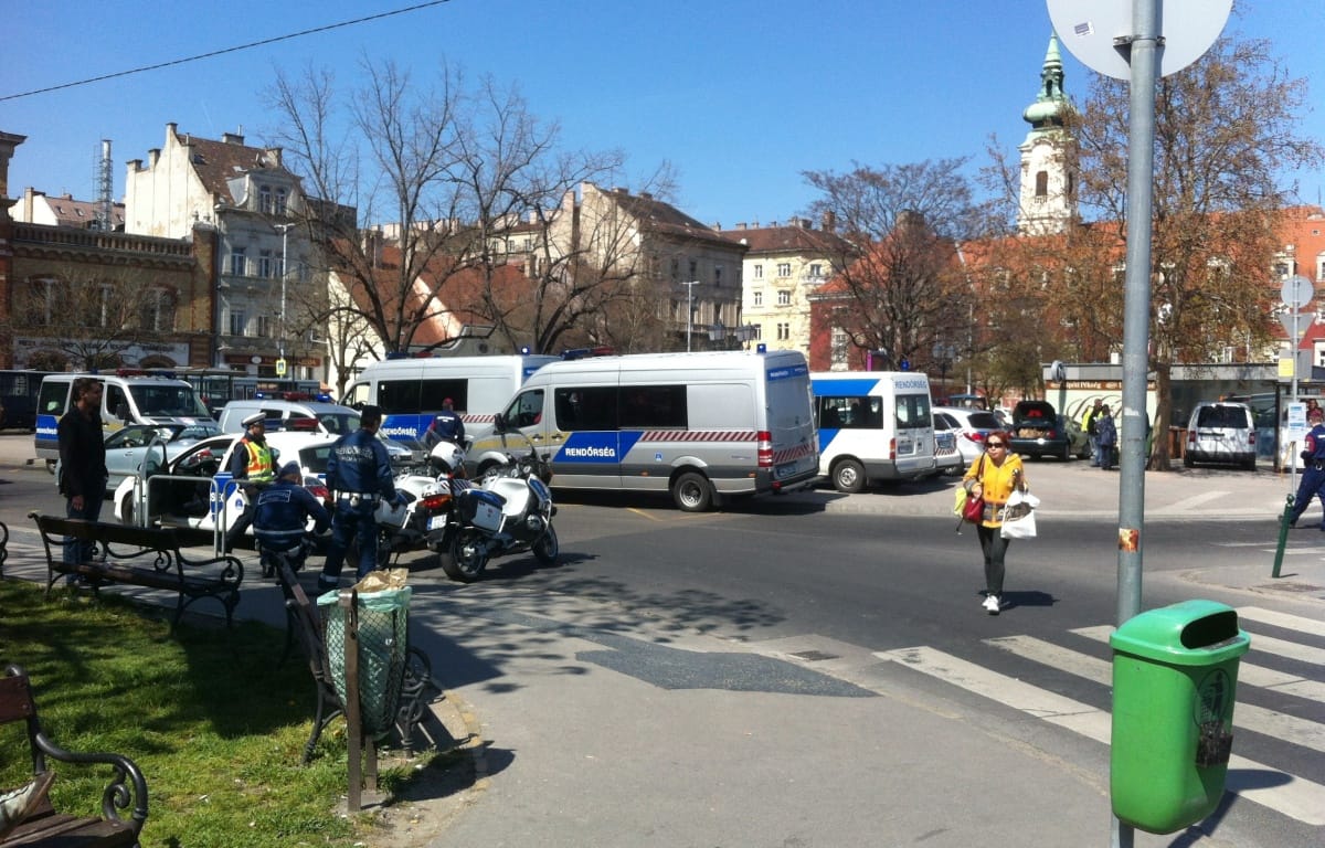 Kiürítették és lezárták a Batthyány teret - vége a felfordulásnak