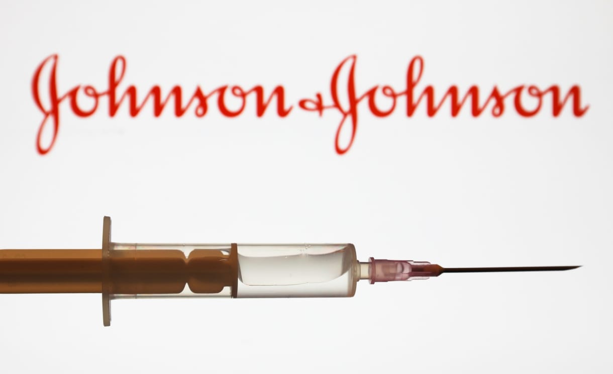 Felfüggesztették a Johnson & Johnson vakcinájának a tesztelését