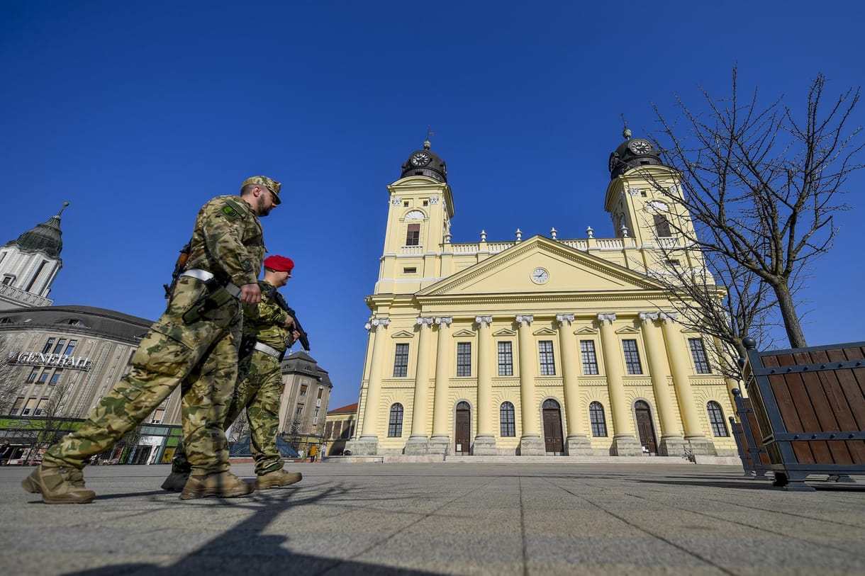 Debrecenben nem kötelező az utcai maszkviselés