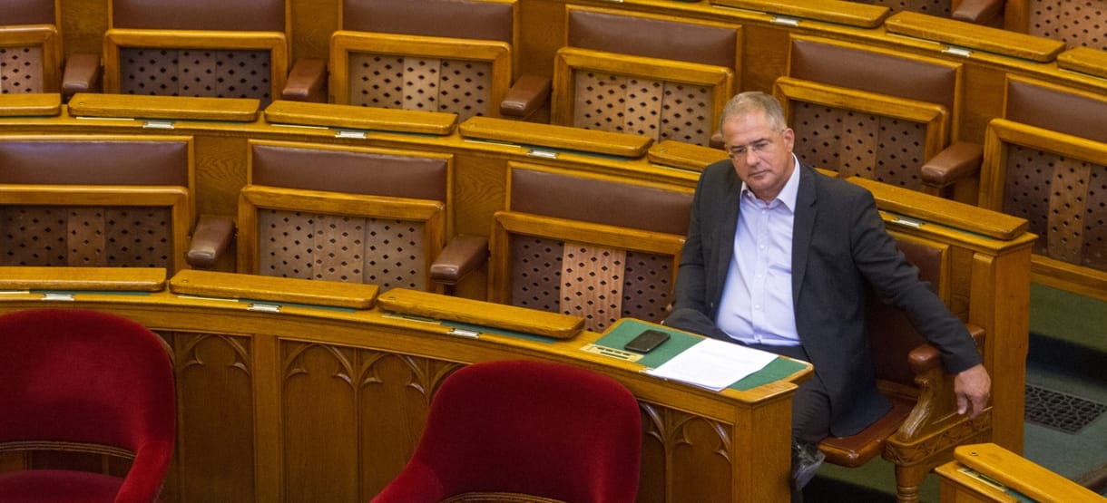 Hízókúra: Orbán meggondolta magát, most már nagy kormányt akar