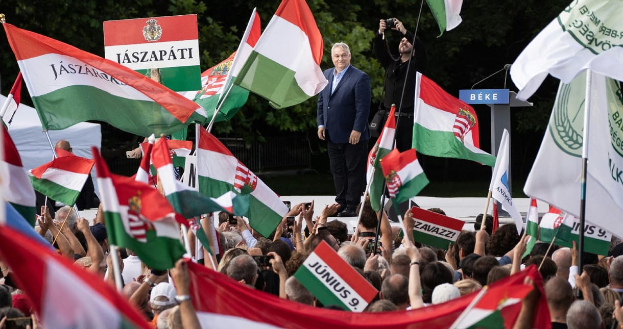 Orbán: Ficót akkor se tudjuk csak úgy felhívni, ha éppen nincs benne öt golyó