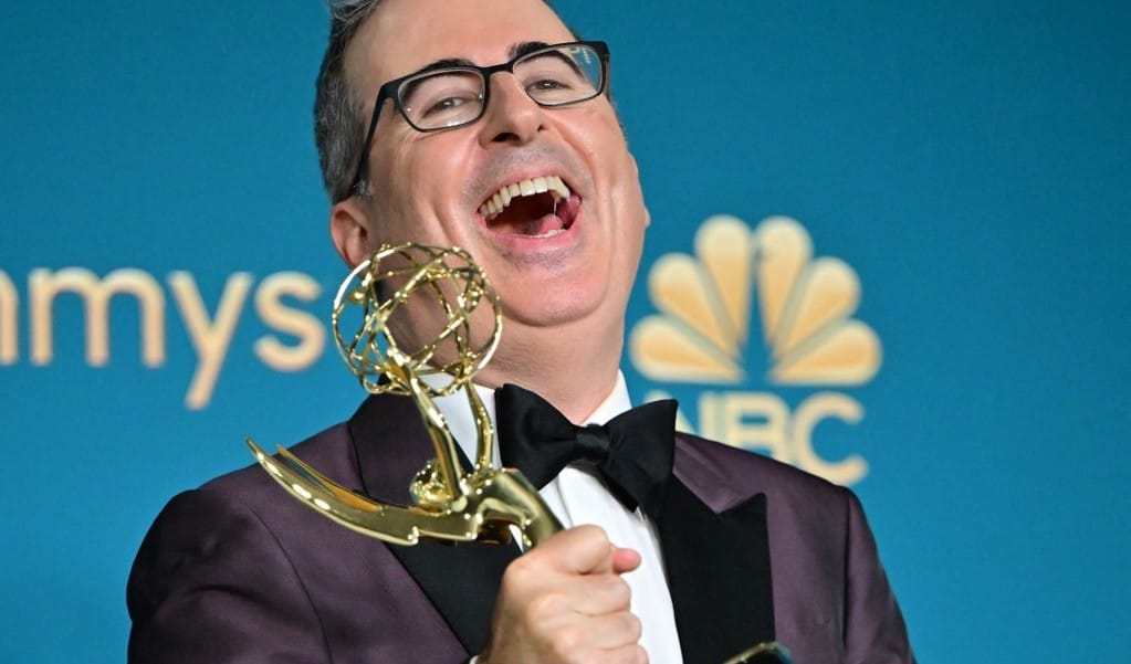 Így kell beavatkozni egy idegen ország szavazásába: John Oliver felforgatta Új-Zélandot