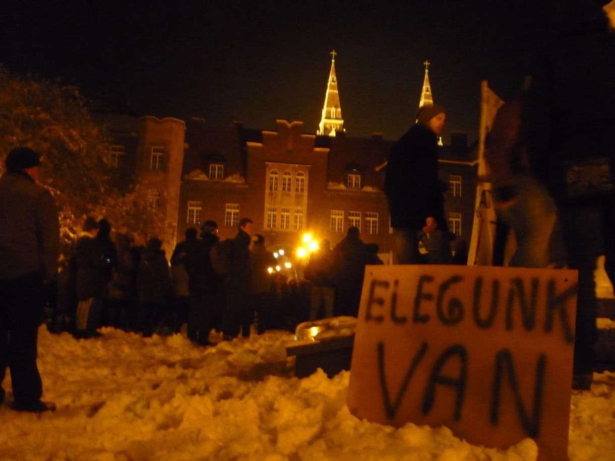 Nem leszünk rabszolgák! - Szegeden is tüntettek a kormány és a túlóratörvény ellen