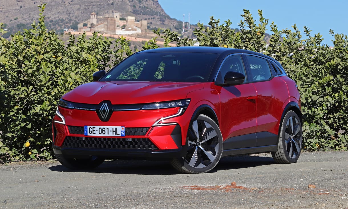 Lehetne az év autója is, és megértenénk, miért - teszten a legújabb elektromos Renault