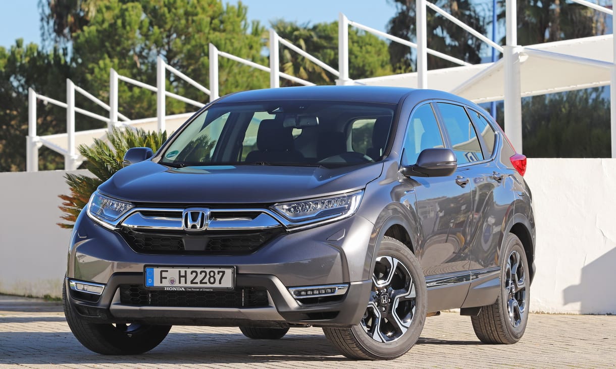 Benzines villanyautó: teszten a Honda különc hibrid divatterepjárója, az új CR-V