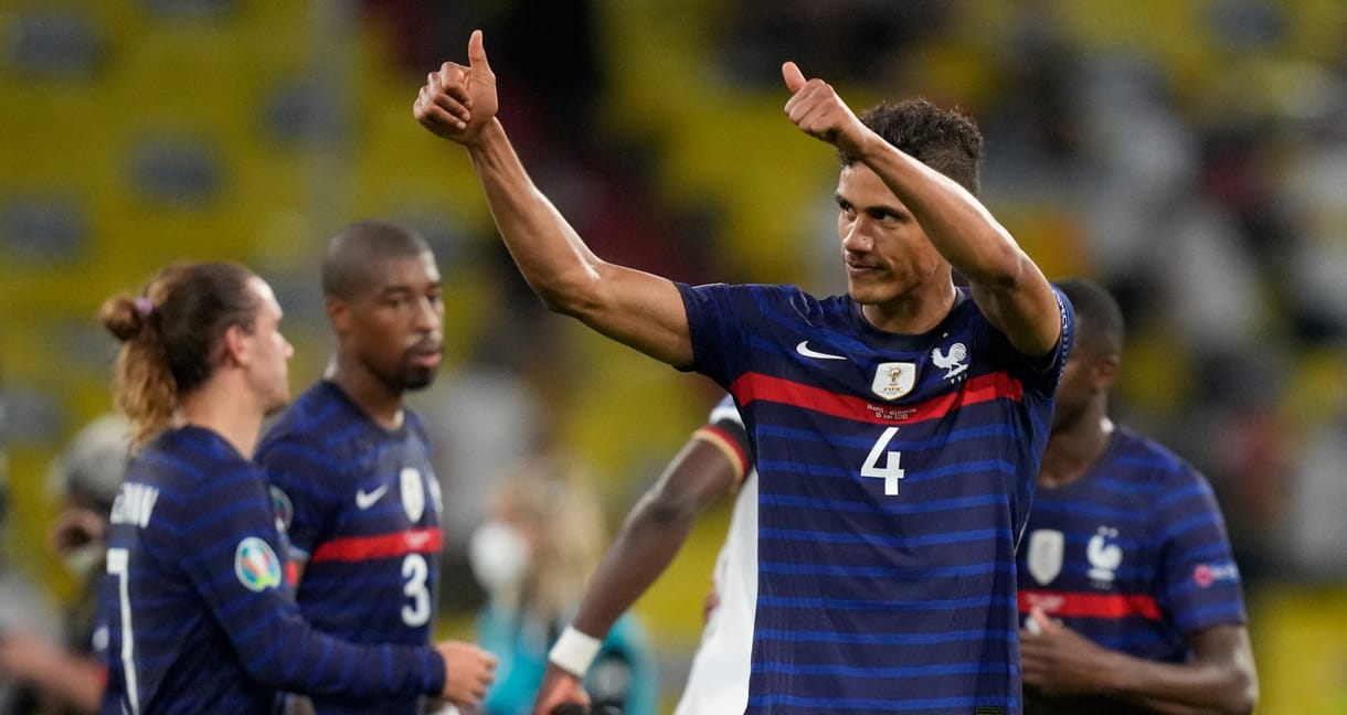 Megállapodott Varane átigazolásáról a Manchester United és a Real Madrid