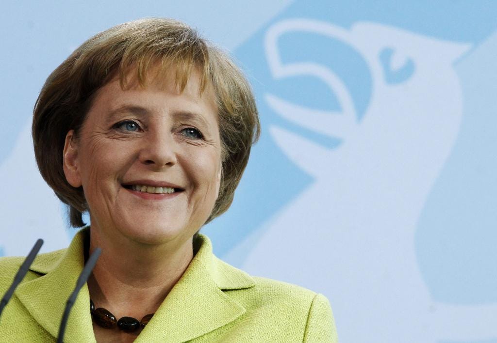 Merkel kiállt az euróért