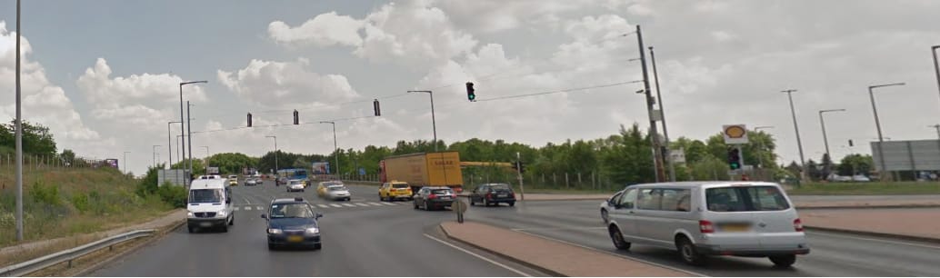 Baleset miatt félpályás lezárás van Ferihegy felé