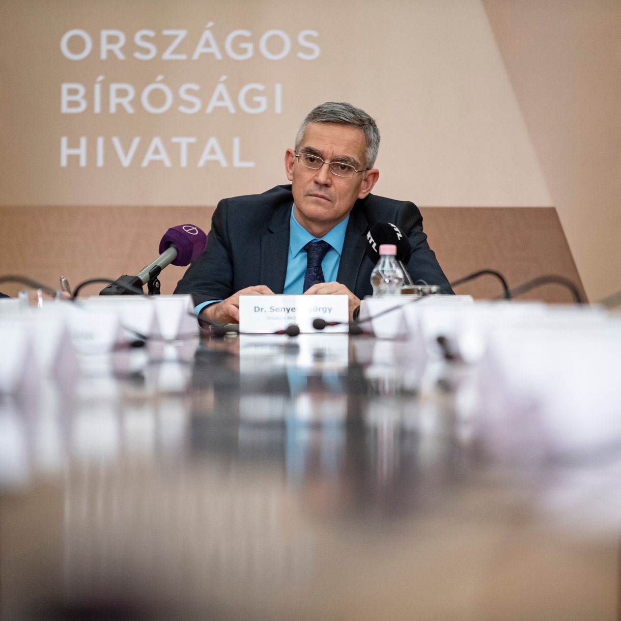 Az OBH elnöke is aggályosnak látja, hogy a bíróságokkal fizettetnék meg a határidő-túllépést
