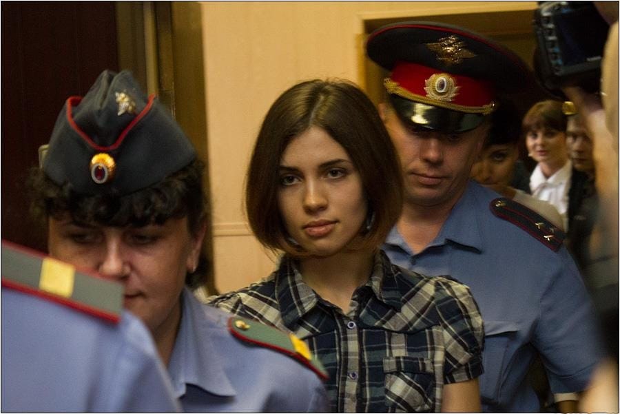 KGB-tiszt a szentek közt, anyák a munkatáborban