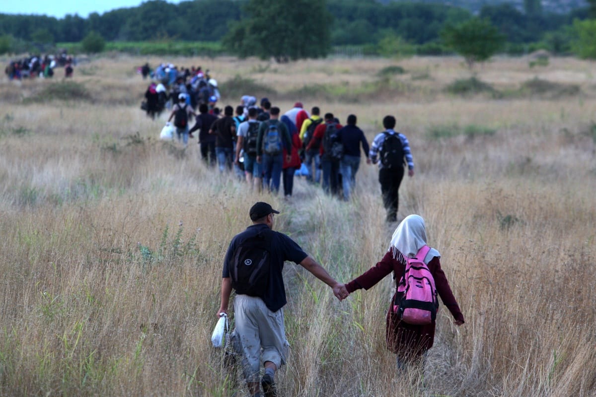Több száz embert vesz fel a bevándorlási hivatal a migránsok miatt