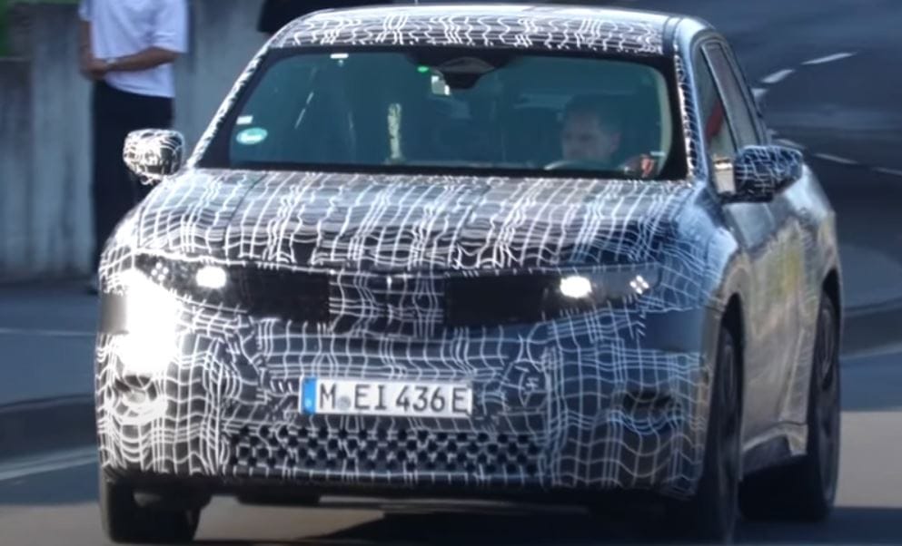Felbukkant a Nürburgringnél is az első debreceni BMW-modell