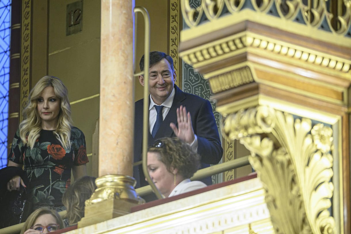Tóta W.: Hajózni muszáj 