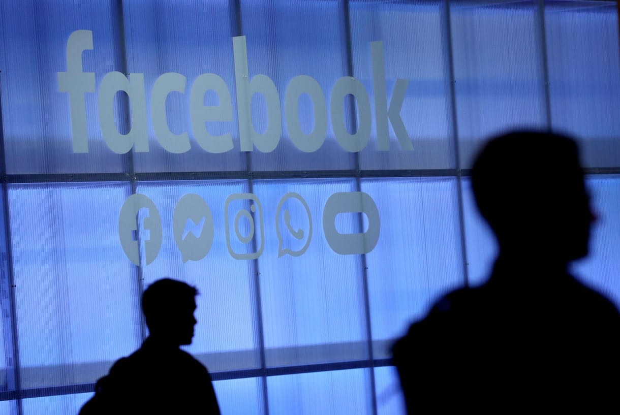 Így befolyásolják a választásokat a Facebookon