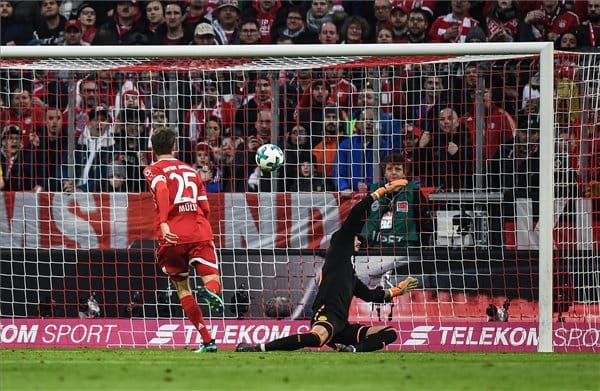 Lesöpörte a pályáról a Bayern a Dortmundot
