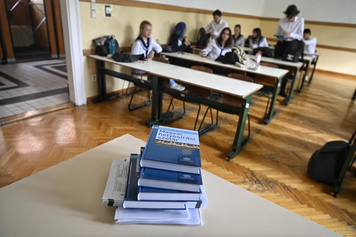 Reggel kilenctől az új, sok kritikát kapott rendszer szerinti feladatlappal indul a magyarérettségi