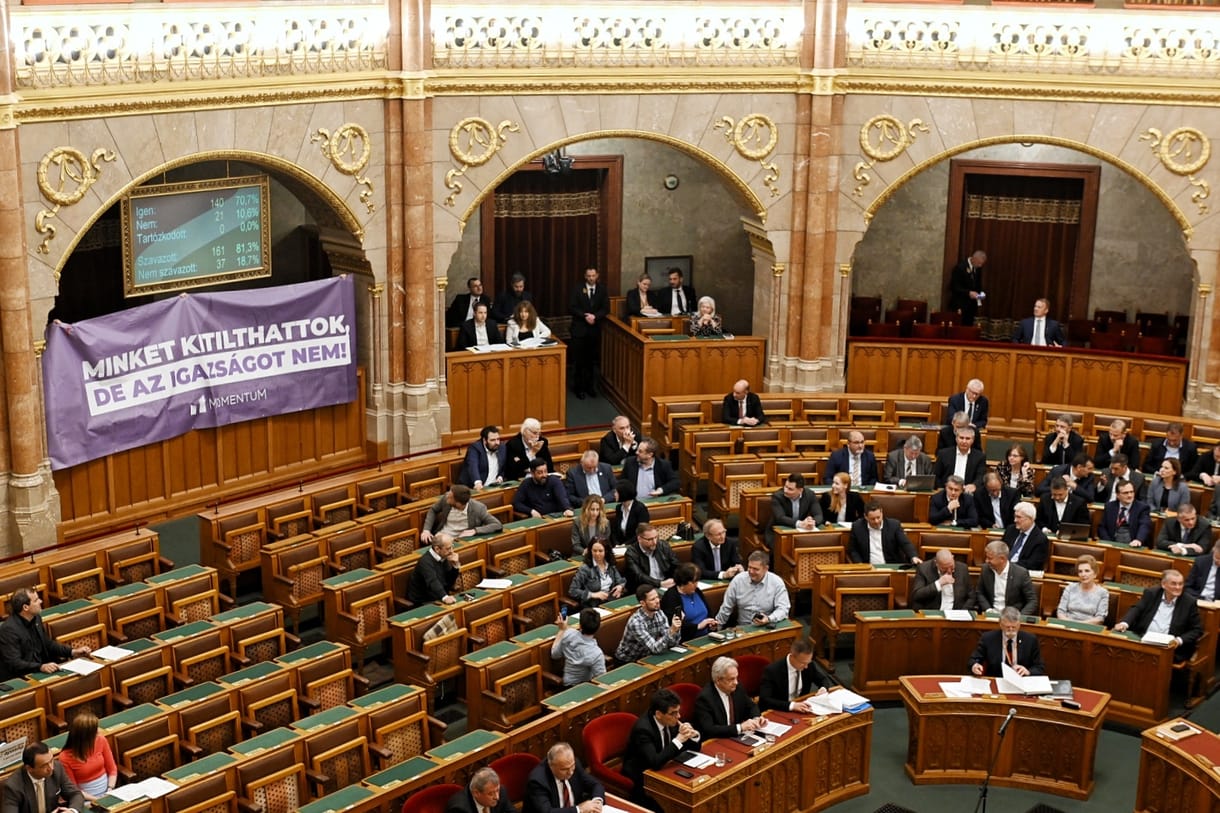 Kövér László újabb, 11 milliós bírságot szabott ki a Momentum egyik képviselőjére