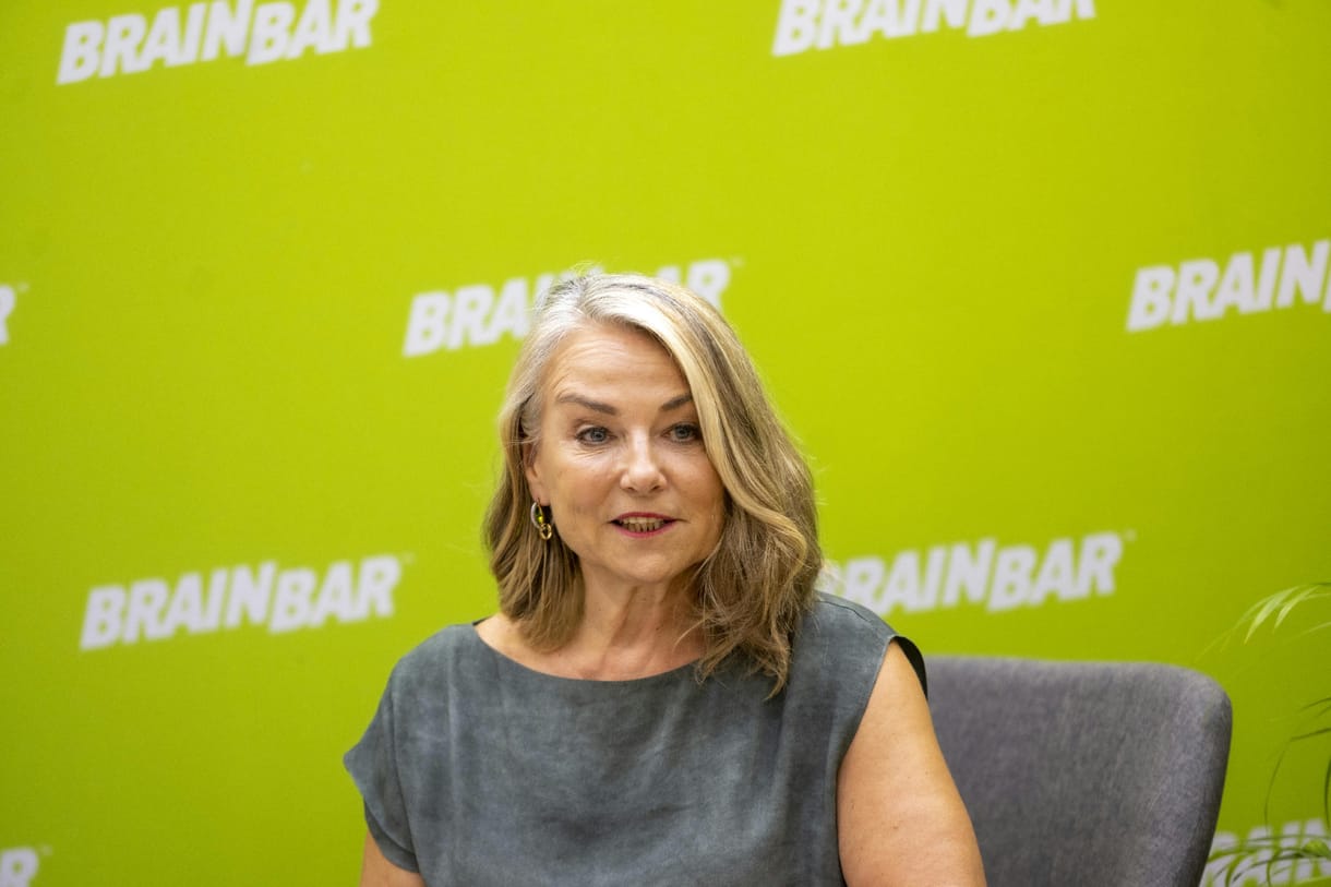 Esther Perel: Soha nem volt még ennyi ismerősünk, mégis magányosabbak vagyunk, mint valaha