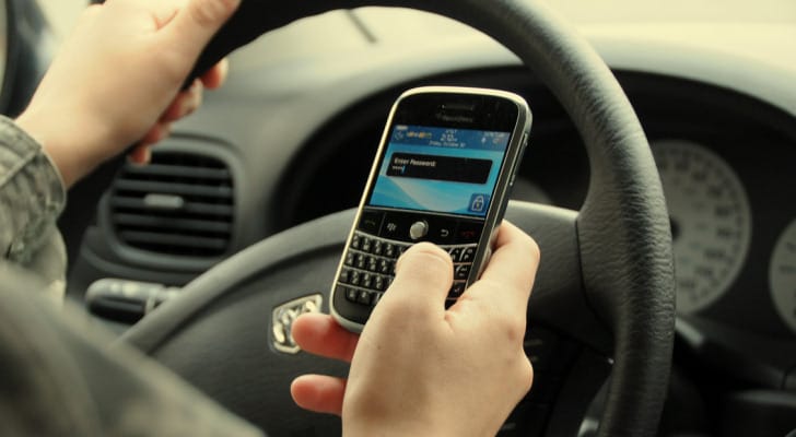 Bedöglött a Blackberry, kevesebb volt a közúti baleset