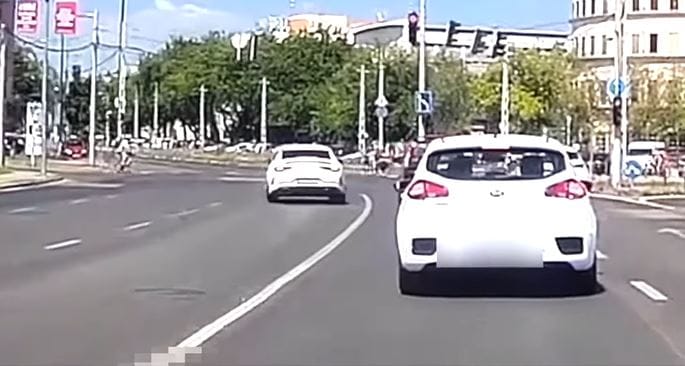 Manapság már nincs büntetőfékezés nélkül rendőrségi videóösszeállítás