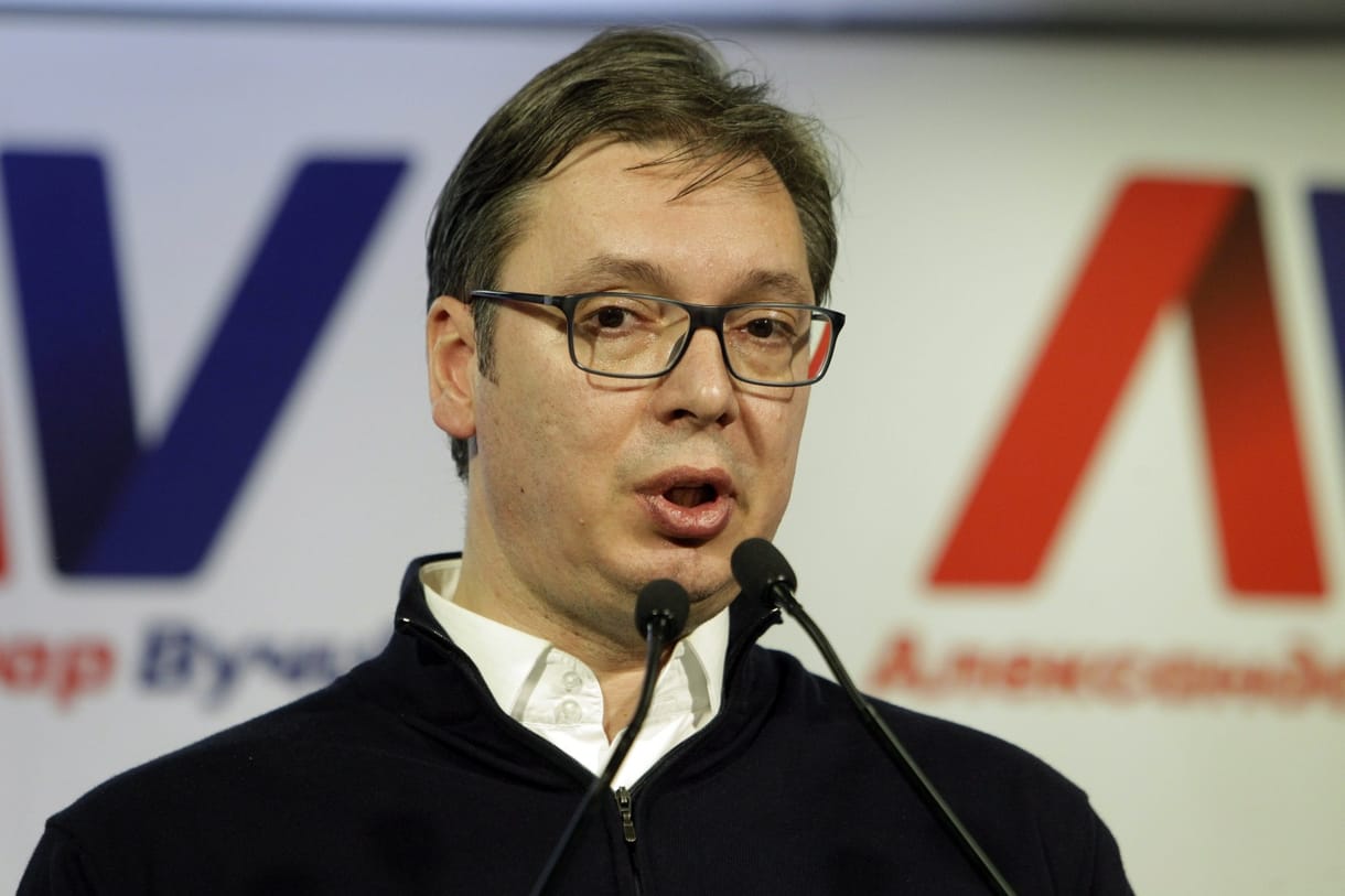 Nő a feszültség Észak-Koszovóban, ahol Vucic szerb elnök nyugtat