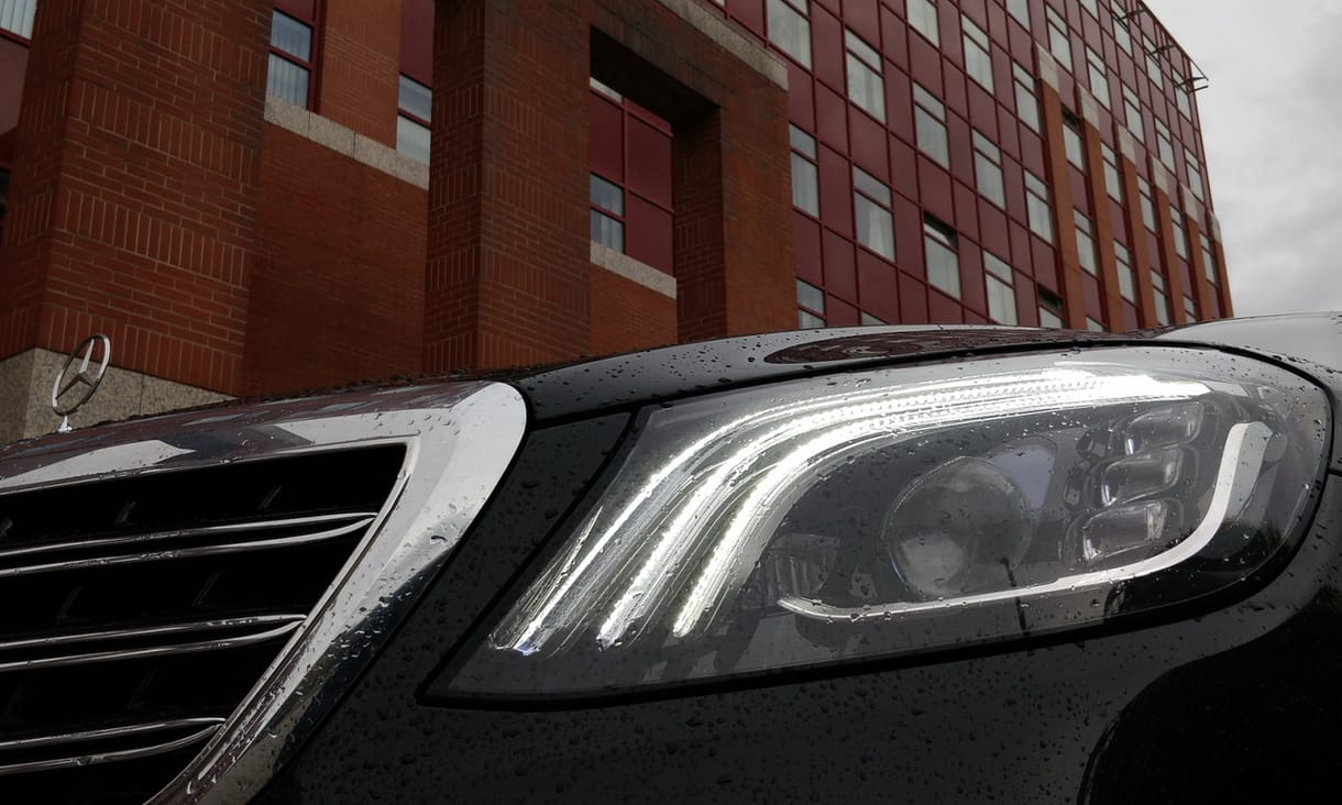 Mercedes, Toyota, BMW: ez a legfrissebb sorrend, a Tesla a tizenkilencedik