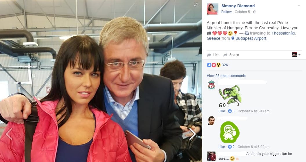 Pornósztárral pózolt Gyurcsány a reptéren – fotó