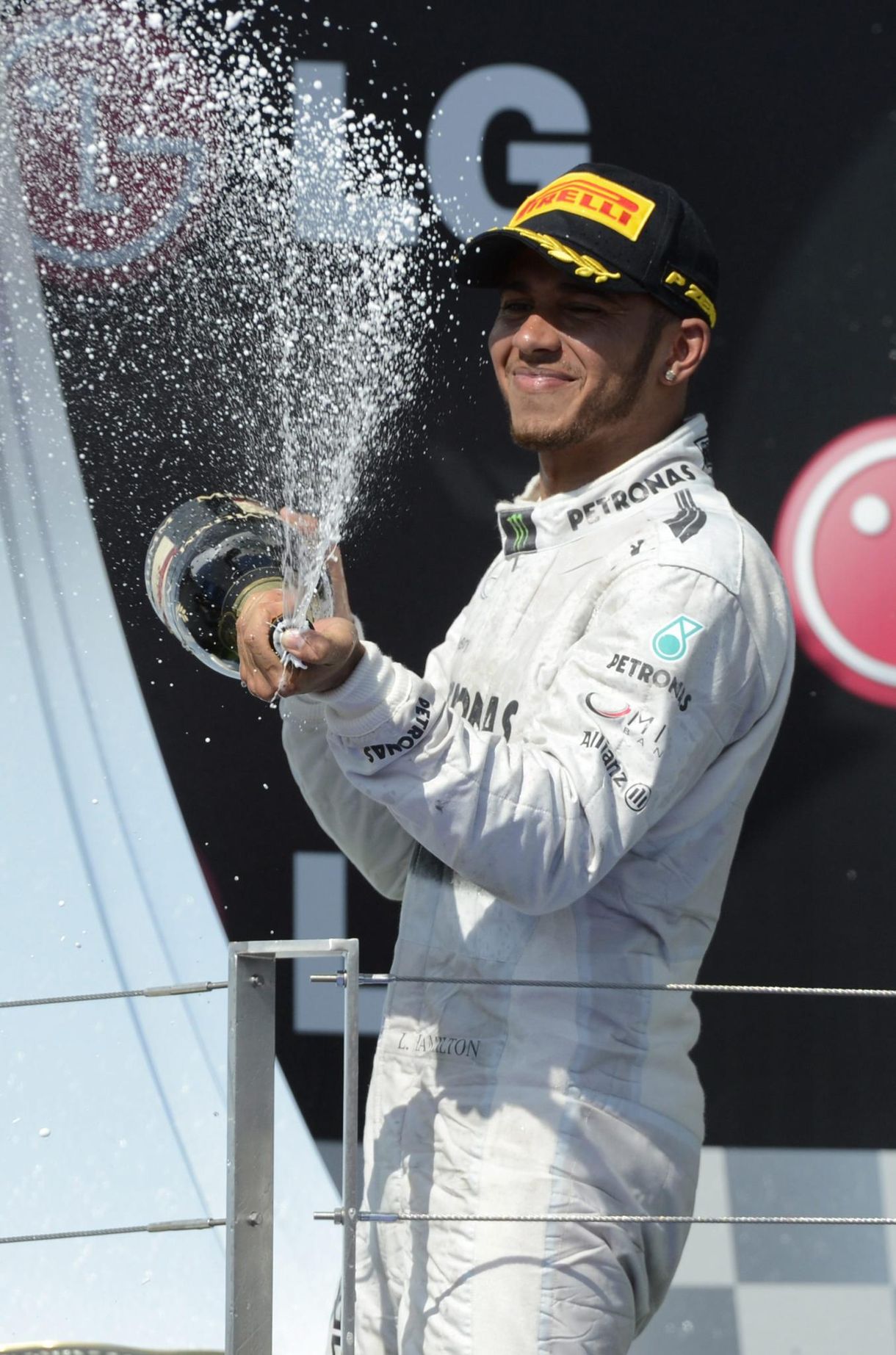 Hamilton gyógytornára jár, mielőtt Magyarországra jön