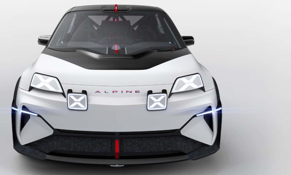 Feltámadt a Renault 5 Alpine: középen ül a sofőr a franciák izgalmas, új villanyautójában