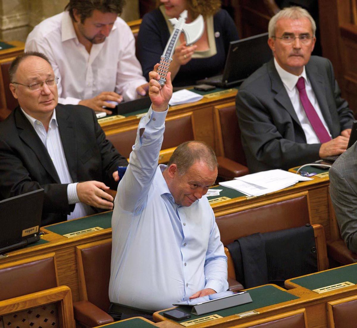Szerencsére ma sem maradtunk Fidesz-MSZP catfight nélkül!