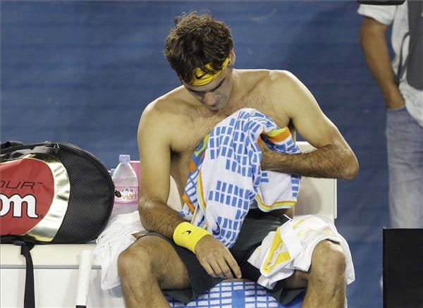 Kiesett a címvédő Federer az Australian Openről