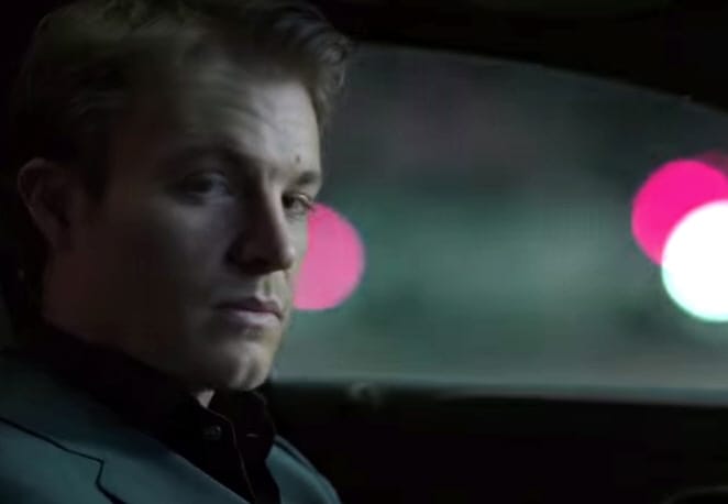 Az új magyar Mercedest promózza Nico Rosberg – videó